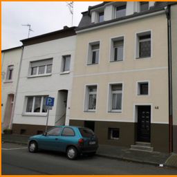 3-Familienhaus, modernisiert und komplett vermietet.
**PROVISIONSFREI**