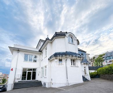 Exklusive Haus-in-Haus-Gewerberäume mit Dachterrasse und Stellplätzen