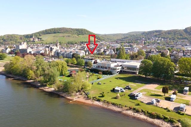Blick zur Hotelanlage & Therme