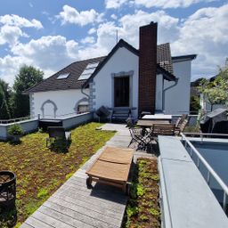 Charmante 3-Zimmer-Wohnung in gepflegter Altbauvilla mit Dachterrasse