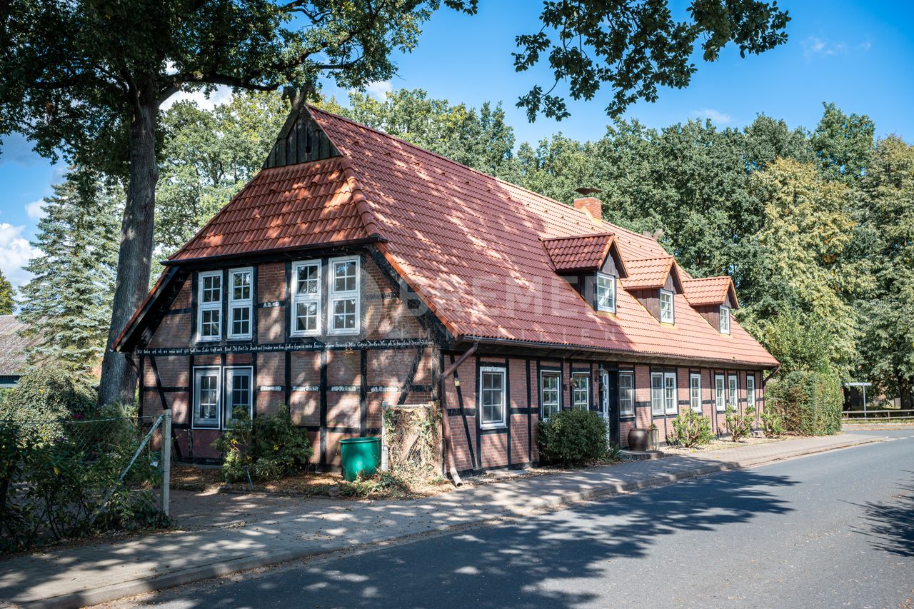 Straßenansicht, Süd-Ost-Ansicht