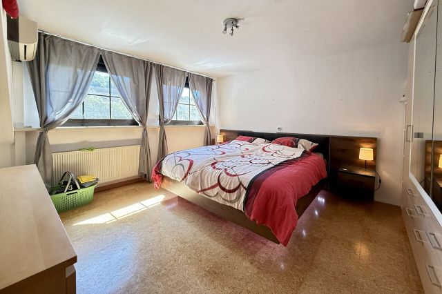 Schlafzimmer DG 