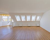 Die gesamte Wohnung ist lichtdurchflutet
