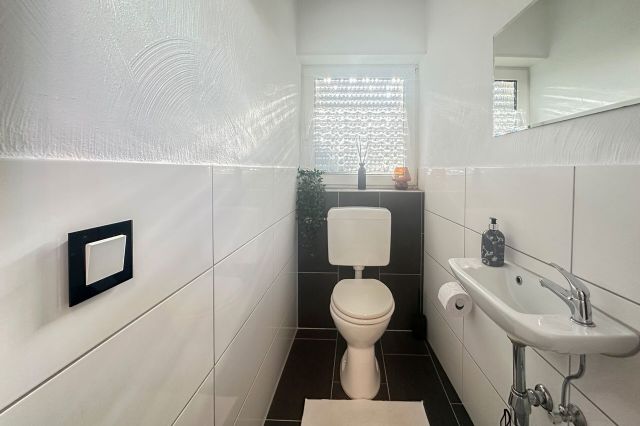 EG Gäste-WC Anbau 