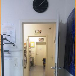 ***Büro in Porz ca. 144 qm, Küche, Flur, Herren/Damen & Personal WC, Zentrumsnah- 1450,-€ Warmmiete***