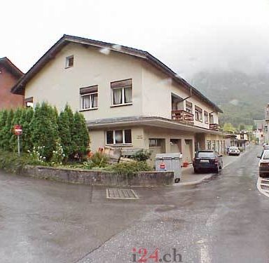 3-Familienhaus mit Laden