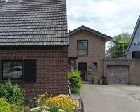 Straßenansicht Wohnhaus 1 und 2