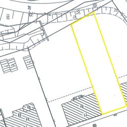 BAULÜCKE in Oberbarmen zwischen zwei historischen Mehrfamilienhäusern