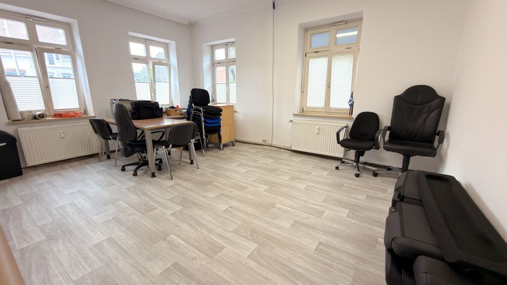 Büro EG.