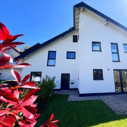 Top-modernes, freistehendes Einfamilienhaus in Moitzfeld