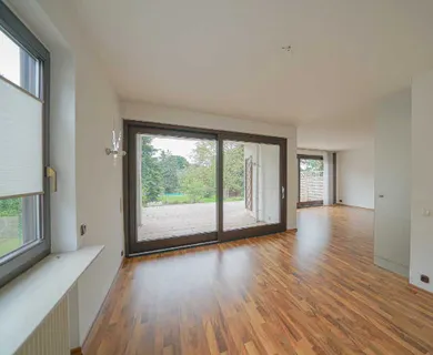 Breitscheid: Einfamilienhaus mit Garten und 2 Garagen - Foto 3
