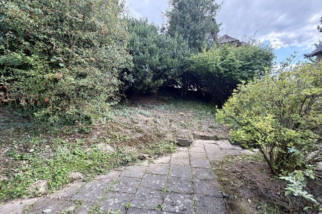 2.Terrasse vorm Schuppen