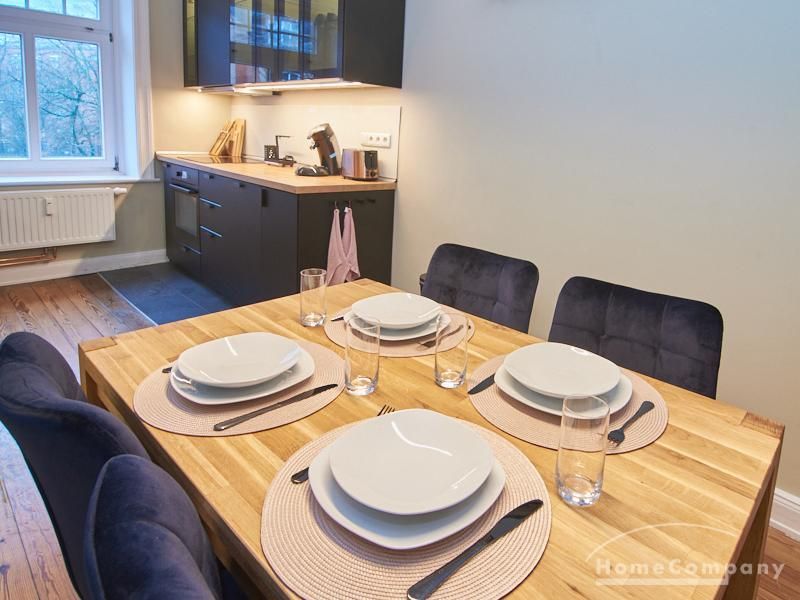 K&uuml;che mit Essbereich