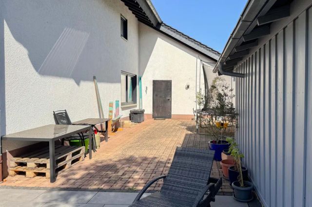 Eingang zur Garage