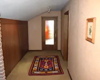 Flur DG mit Einbauschrank