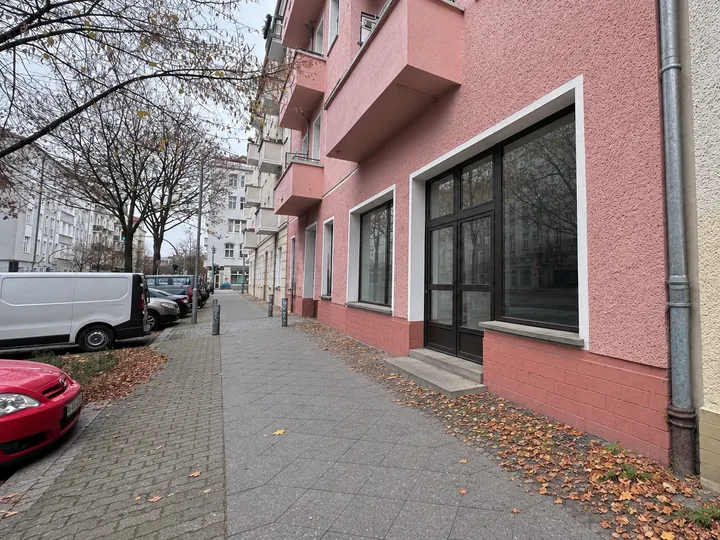 Vielseitige Gewerbefläche mit Potenzial sucht langfristigen Mieter !