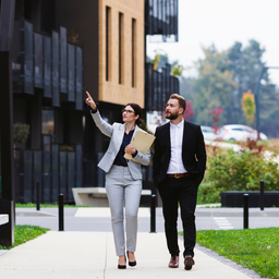 Immobilienbranche 2025: Warum jetzt der beste Zeitpunkt ist, Makler zu werden