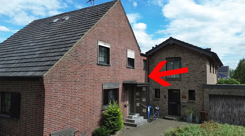 Sanierungsbedürftiges Wohnhaus als Wohnungseigentum in zentraler Lage von Grefrath-Vinkrath