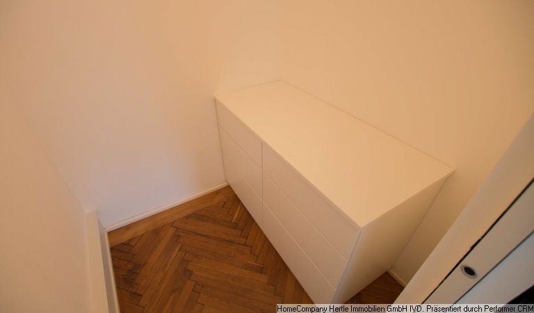 Ankleideraum mit Einbauschrank
