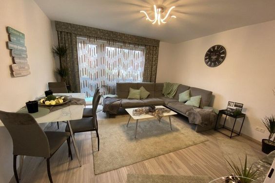 Schöne 3 Zi.Wohnung mit Balkon; 2. OG.