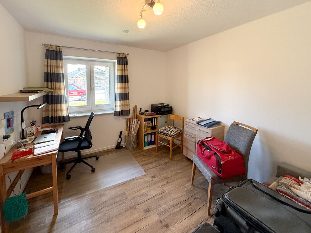 Arbeits-/ Gästezimmer