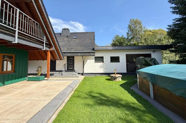 Garage/Nebengebäude