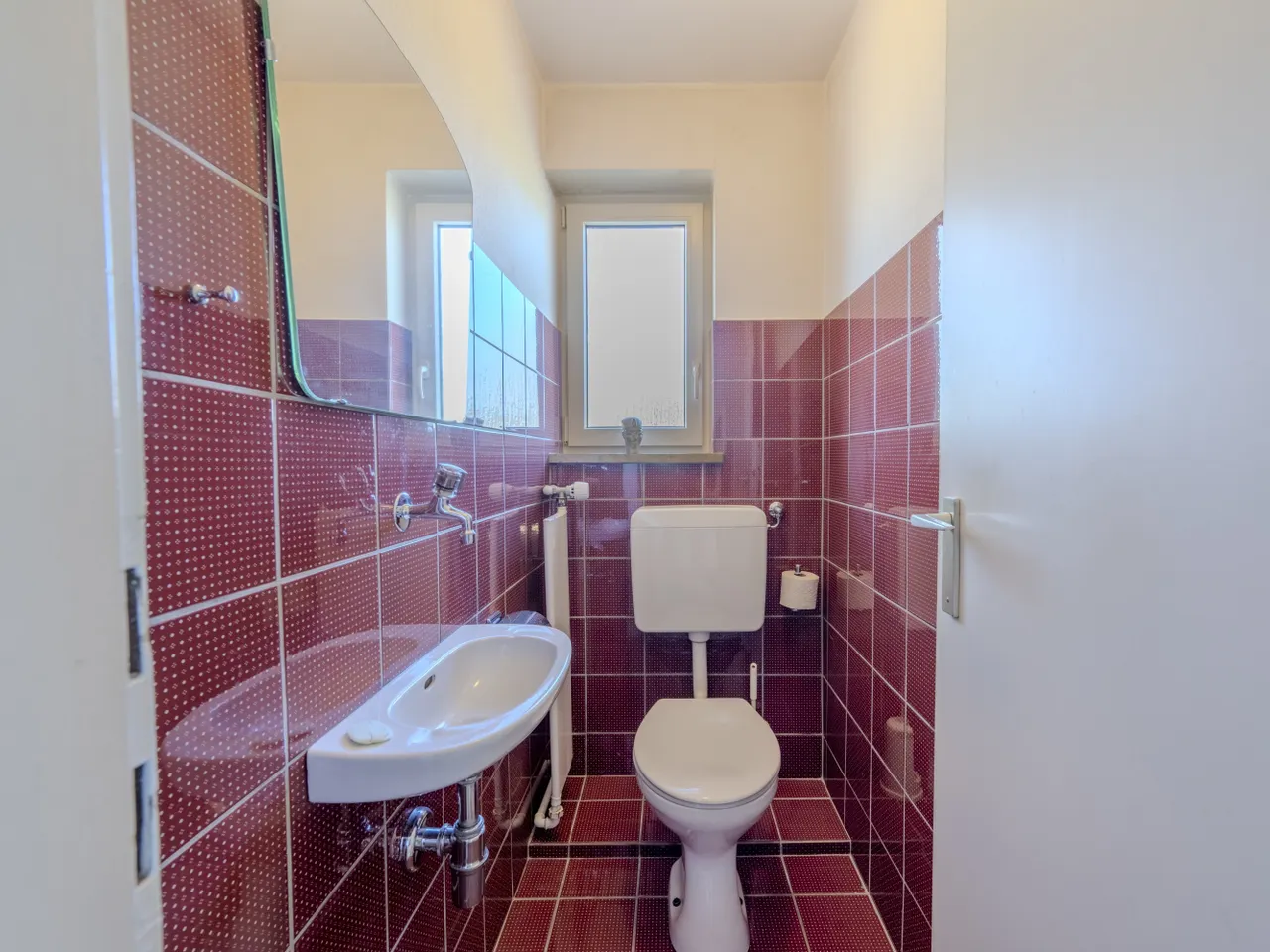 Toilette im Obergeschoss