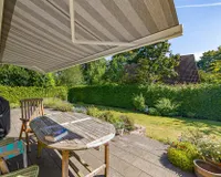 Terrasse mit Markise