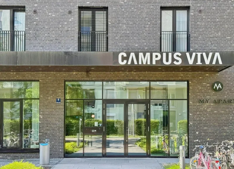 Eingang Campus