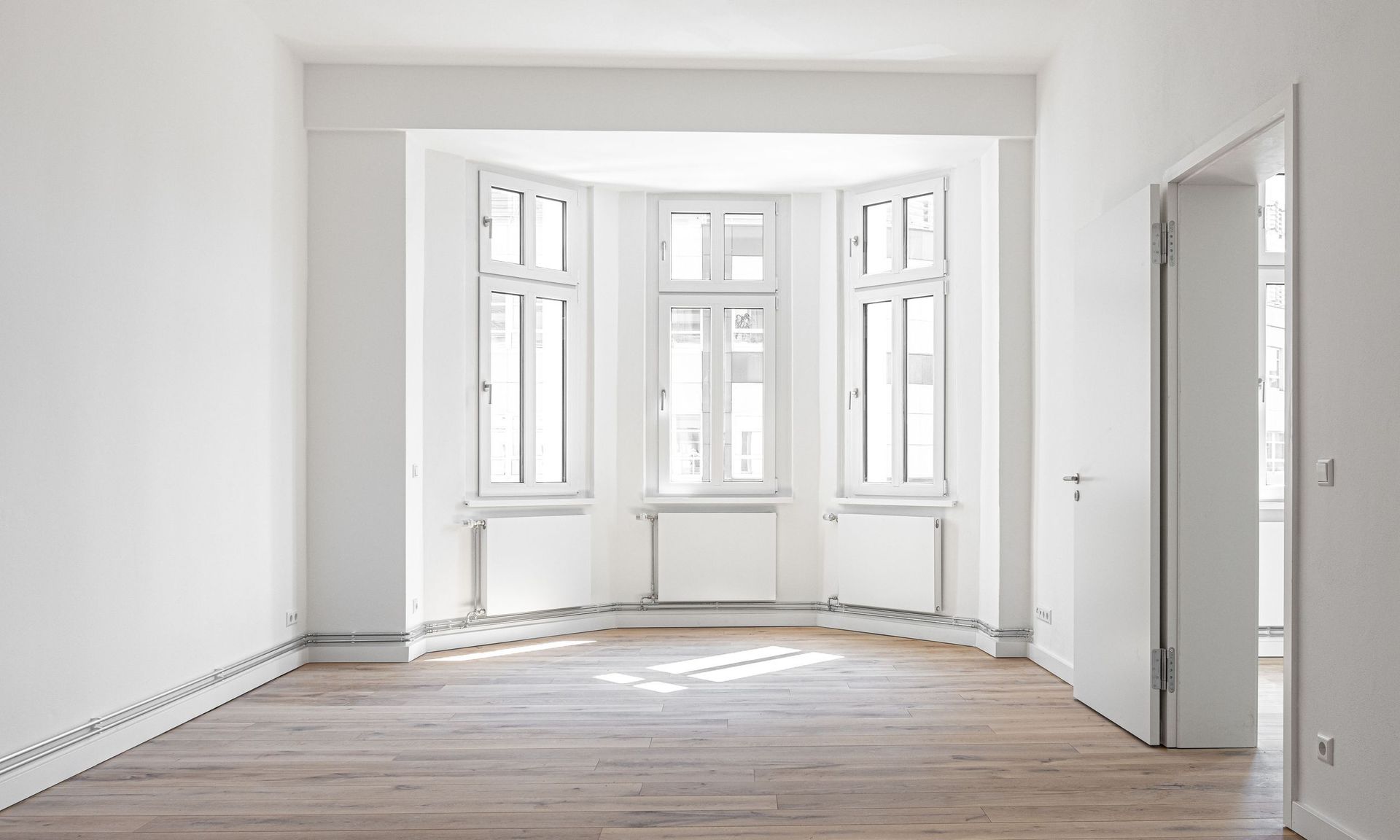 Traumhaft sanierter Altbau lässt keine Wünsche offen !