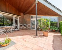 Terrasse mit Außenkamin