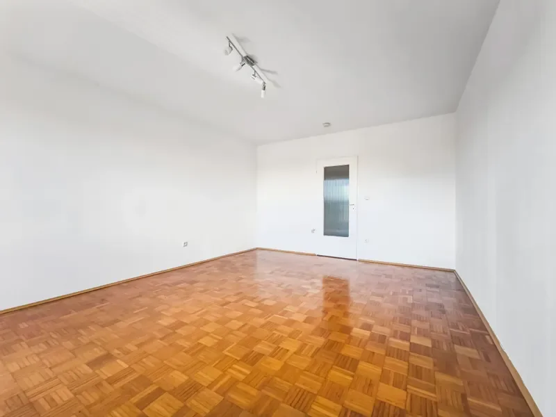 Wohn-/ Schlafzimmer