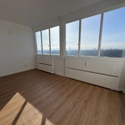 Helle 2-Zimmer-Wohnung mit Aufzug in Berlin-Tiergarten!