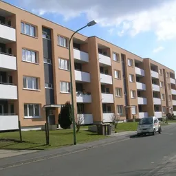 3 Zimmer-Wohnung im 3. OG, komplett saniert, mit Balkon ab sofort zu mieten
PROVISIONSFREI!