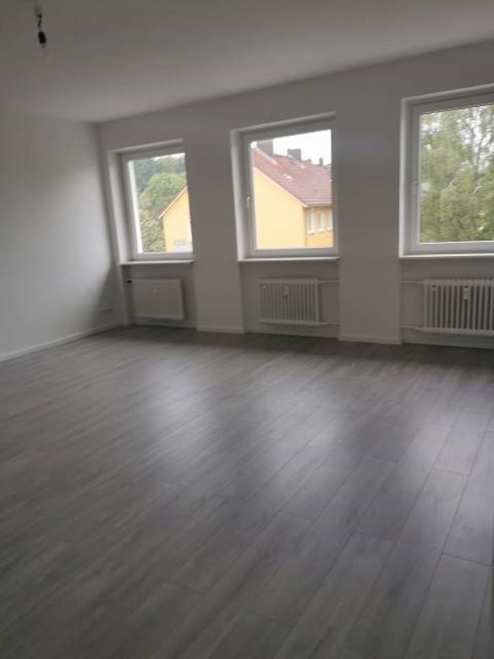 Esszimmer blick Richtung Wohnzimmer 