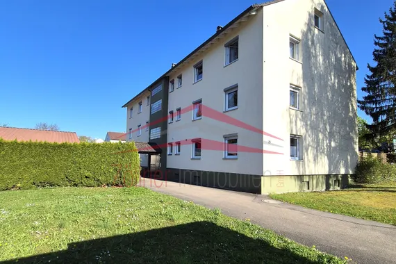 Erstbezug nach Sanierung! 4-Zimmer Wohnung mit Balkon in Westhausen