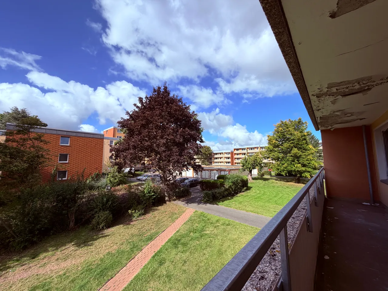 Komplettsanierung! 1-Zimmer-Wohnung mit Balkon - Foto 3
