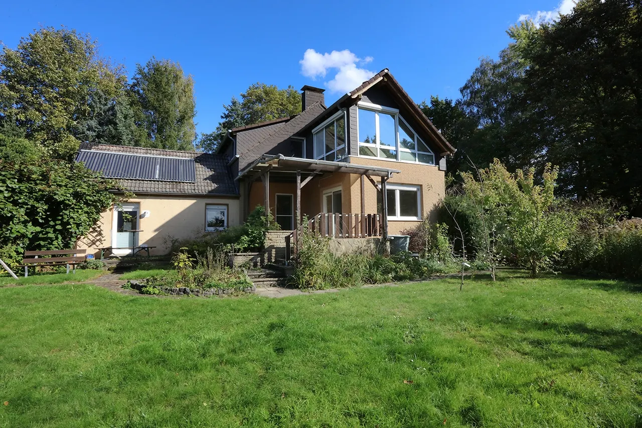 Gartenansicht - links Bungalow