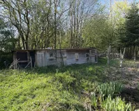 Schuppen am Teich 