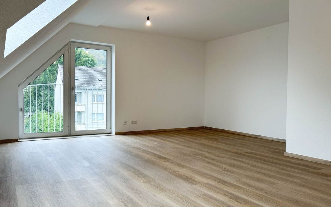 Tür auf, Licht an, wohlfühlen: Frisch renovierte 2-Zimmer-Wohnung in Gevelsberg