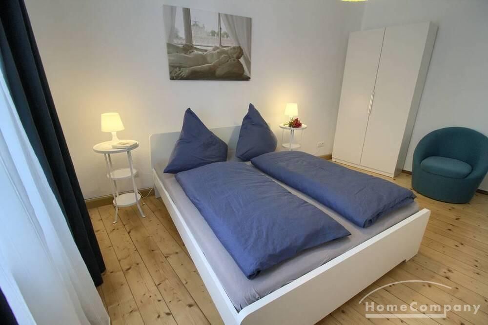 Gro&szlig;es Schlafzimmer