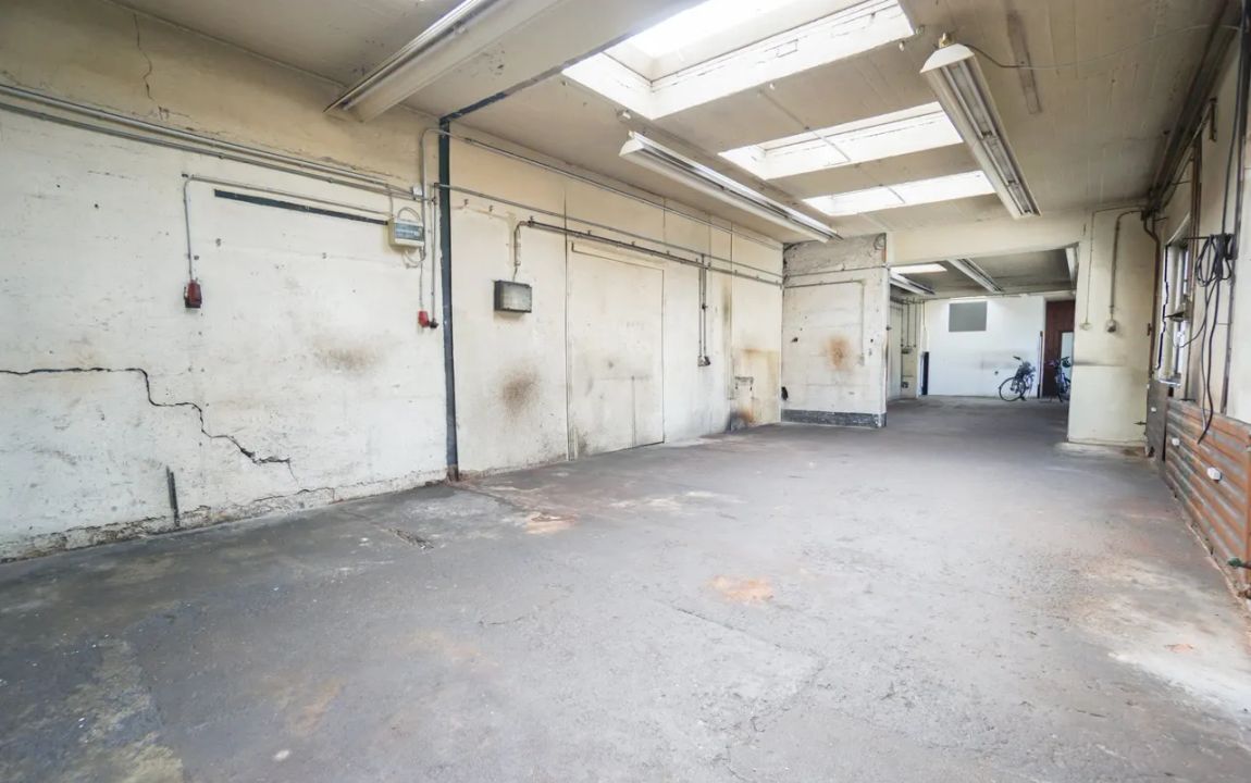 Düsseldorf-Bilk: Gewerbefläche mit Büro im Hinterhof – flexibel nutzbar