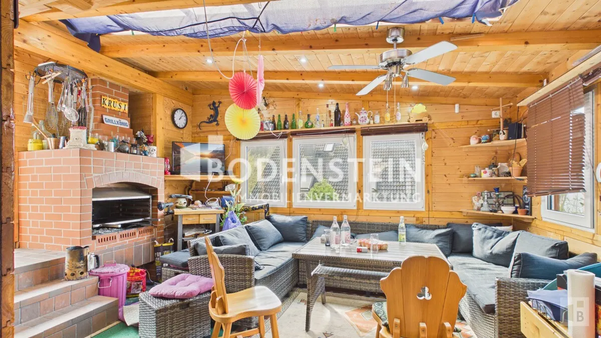 Grillhaus mit Kamin zum Grillen