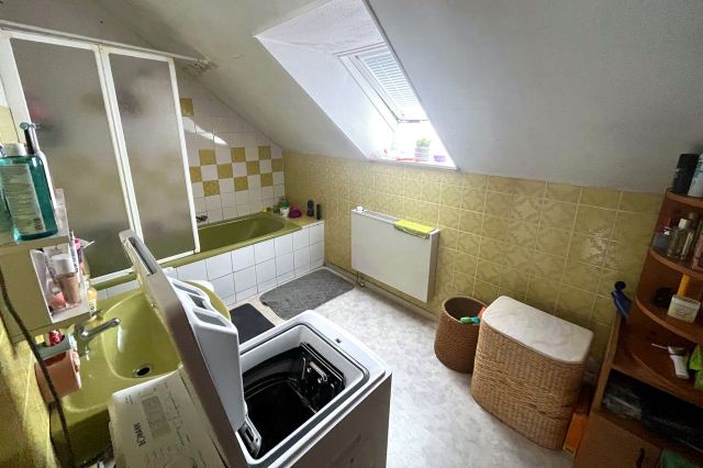 Badezimmer (DG)