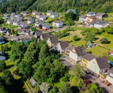 Attraktives Baugrundstück für Ihr Familiendomizil – im Ortskern gelegen!