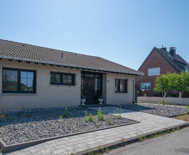 Wohnen auf einer Ebene: Gepflegter Bungalow mit sonnigem Garten & viel Privatsphäre