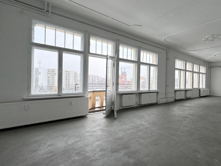 Außergewöhnliches Gewerbeloft direkt am Engelbecken !