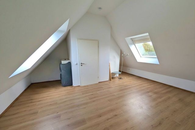 Dachgeschoss ausgebaut - indiv. nutzbar