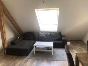 Attraktive Dachgeschoßwohnung in fußläufiger Citywohnlage! - Foto 1