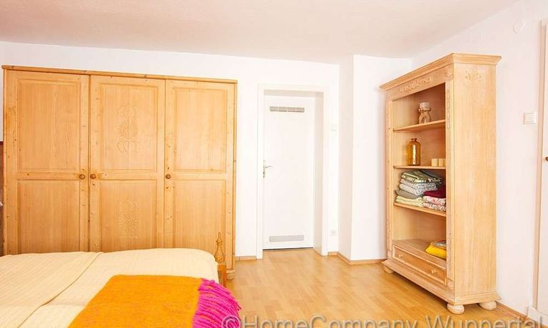 Kleiderschrank